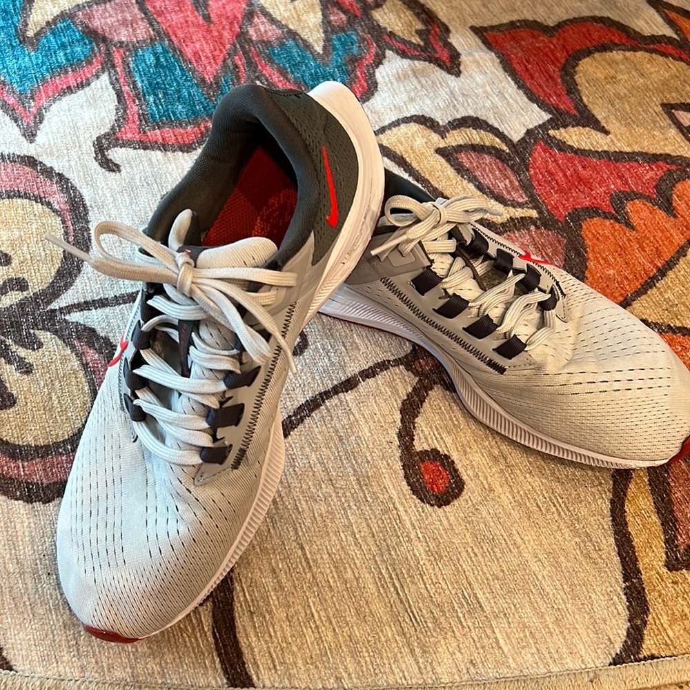 Nike Air Zoom Pegasus 38, Mens 8.5